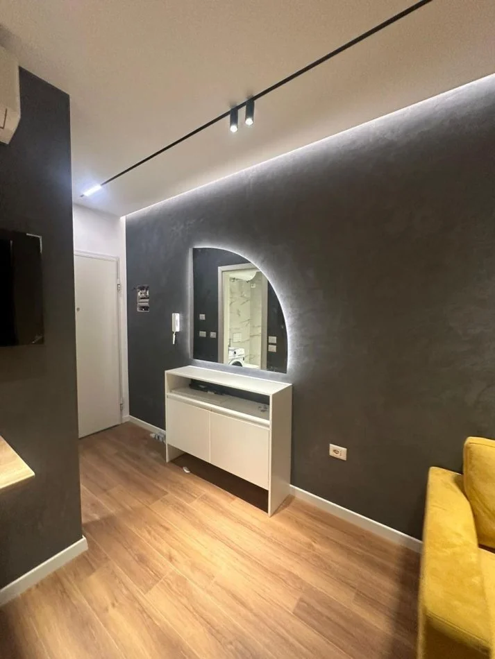 Tirane, jepet me qera apartament 1+1+Ballkon Kati 6, 40 m² (Rruga Jordan Misja)