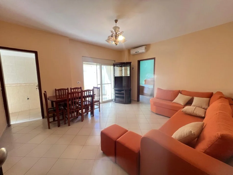 Durres, shitet apartament 1+1+Aneks+Ballkon Kati 3, 65 m² 68.000 € (Shkembi i kavajes)