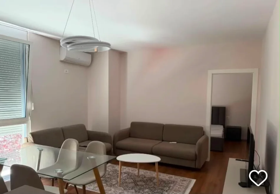 Tirane, jepet me qera apartament 2+1 Kati 2, 70 m² 750 € (Rruga e Barrikadave)