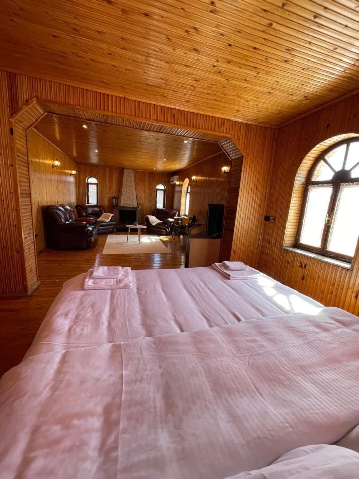 Tirane, shitet Vile 3 Katshe Kati 3, 840 m² (amerikan 2)