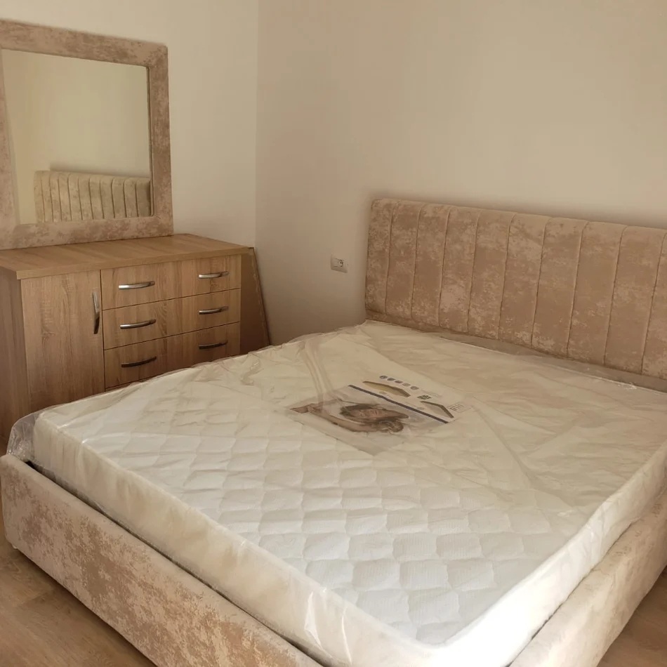 Tirane, jepet me qera apartament 1+1 Kati 2, 60 m² 600 € (Don Bosko)