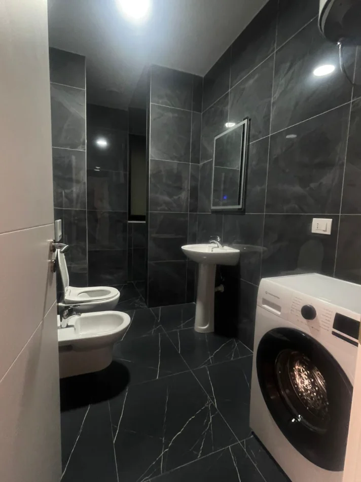 Tirane, jepet me qera apartament 1+1 Kati 4, 75 m² 500 € (Astir, Urban Gate)