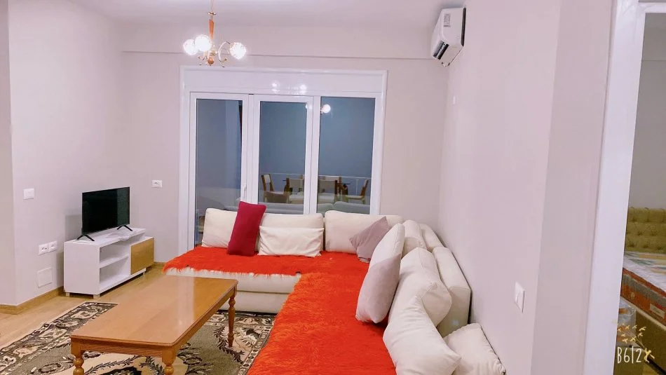 Tirane, jepet me qera apartament 2+1+Aneks+Ballkon Kati 6, 110 m² 500 € (Caza Italia te Terminali i Autobuzave)