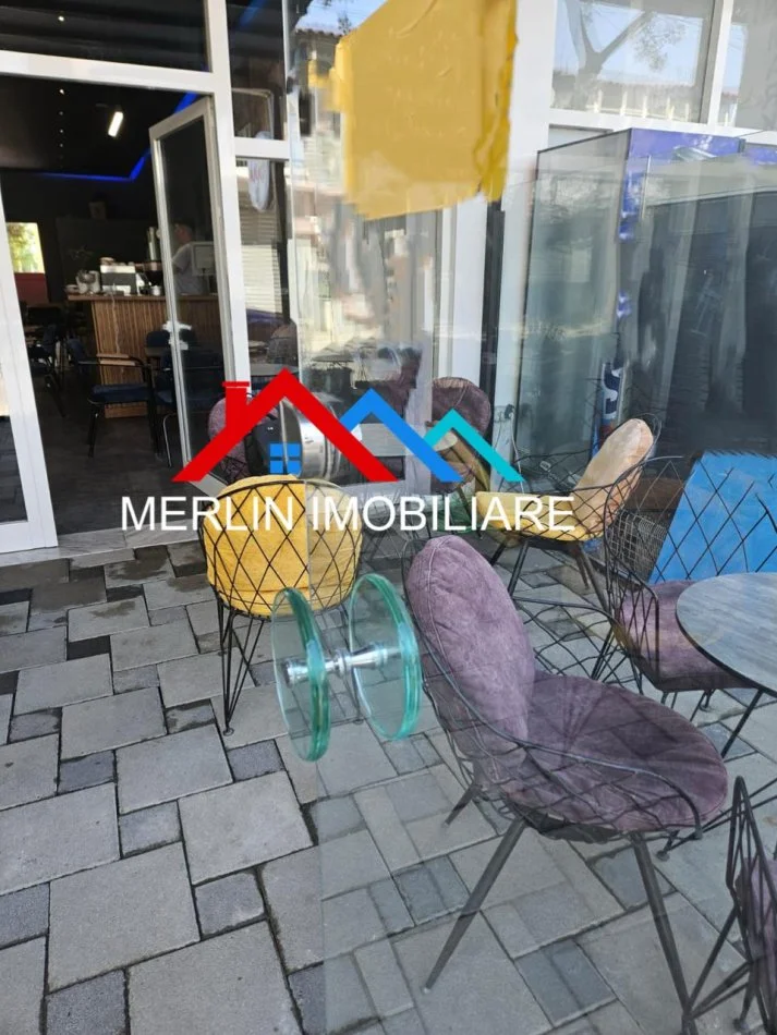 Tirane, shitet ambjent biznesi, Kati 0, 120 m² 300.000 € (RRUGA DEMOKRACIA,BATHORE)