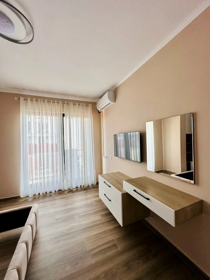 📣 QERA SUPER Apartament 2+1 Me 2 Tualete Dhe Ballkon 📍 Farmacia 10 🛣️ Rruga e "Dibres" ✨
