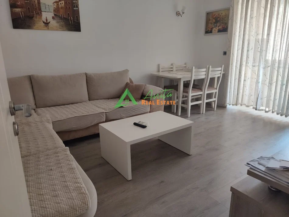 Tirane, shitet apartament 2+1+Ballkon Kati 3, 58 m² 140.000 € (Vasil Shanto)