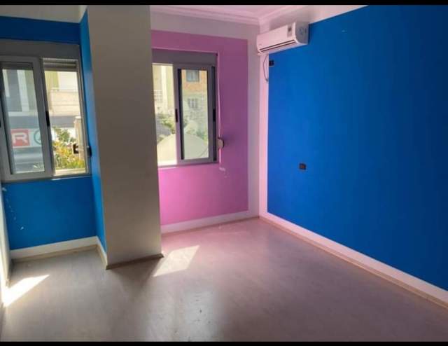Tirane, shitet apartament Kati 2, 120 m² 90.000 Euro (Fresku)