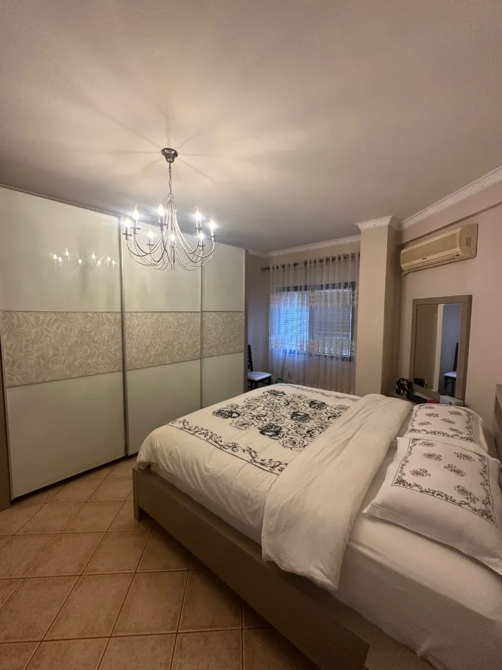 Tirane, shitet apartament 2+1+Ballkon Kati 5, 116 m² 235.000 € 