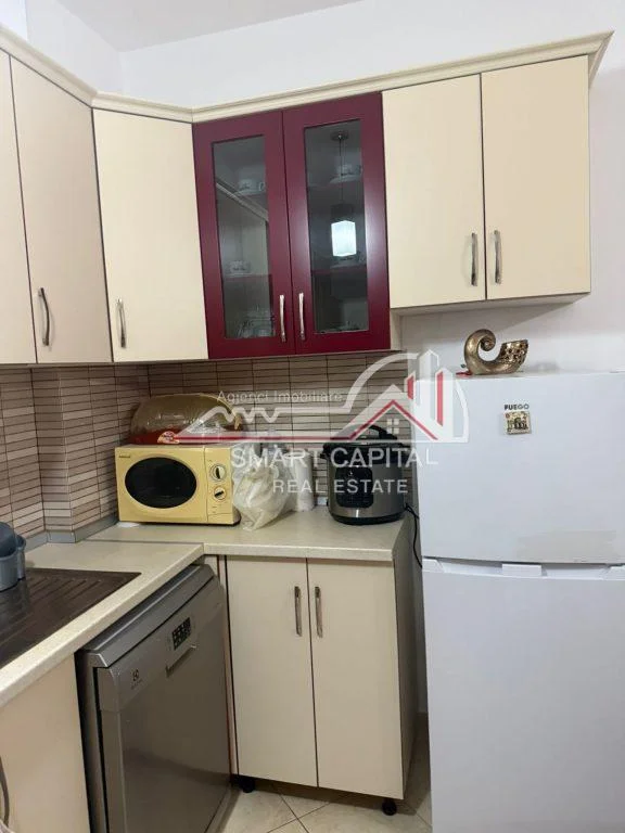 Vlore, jepet me qera apartament 1+1 Kati 4, 63 m² 350 € (Rruga Gjergj Arianiti Vlore!)