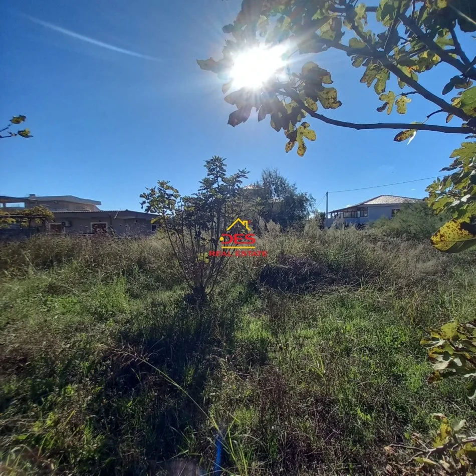 Vlore, shitet toke , 7.500 m² 115.000 € (Rruga Demokracia)