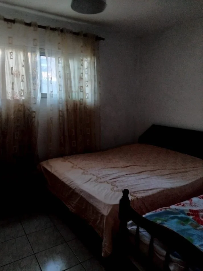 Apartament 1+1 (€300) Rruga Isuf Balta