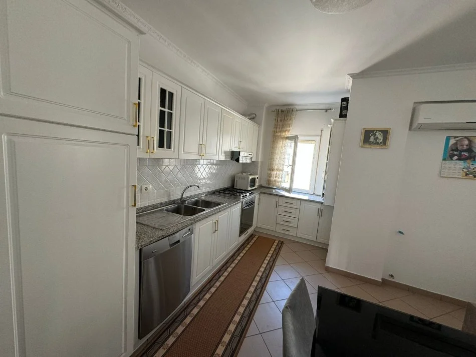 Durres, shitet apartament 2+1+Aneks+Ballkon , 140 m² 190.000 € (Vollga)