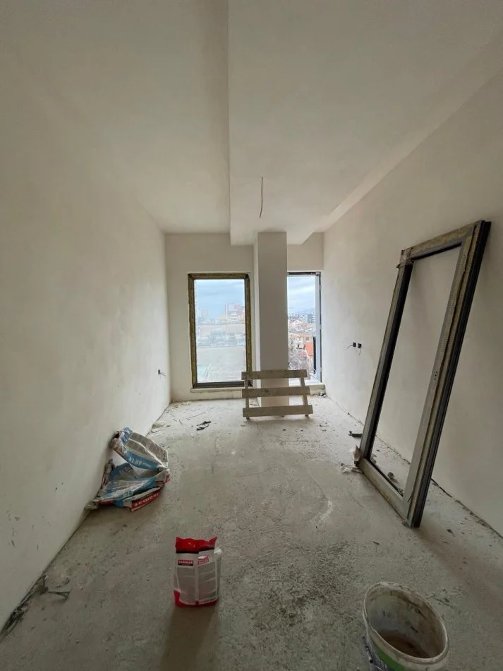 Tirane, shitet apartament 2+1+Ballkon Kati 5, 105 m² 280.000 € (Rruga Barrikadave)