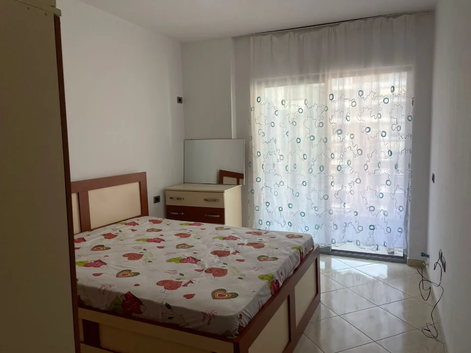 Tirane, jepet me qera apartament 2+1 Kati 5, 95 m² 500 € (Astir)