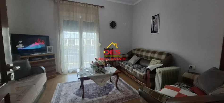 Vlore, shitet Vile 2 Katshe Kati 0, 402 m² 2.208.000 € (Rruga Dervish Hekali)