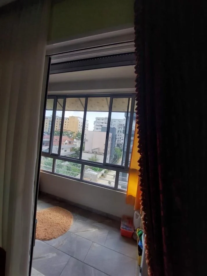 Tirane, shitet apartament 2+1 Kati 3, 78 m² 140.000 € (Kinostudio mbrapa Policis)