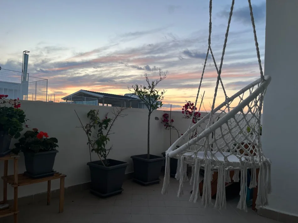 Vlore, shitet apartament 2+1+Ballkon Kati 7, 108 m² 199.000 € (Lungomare, pranë Shkollës së Marinës)