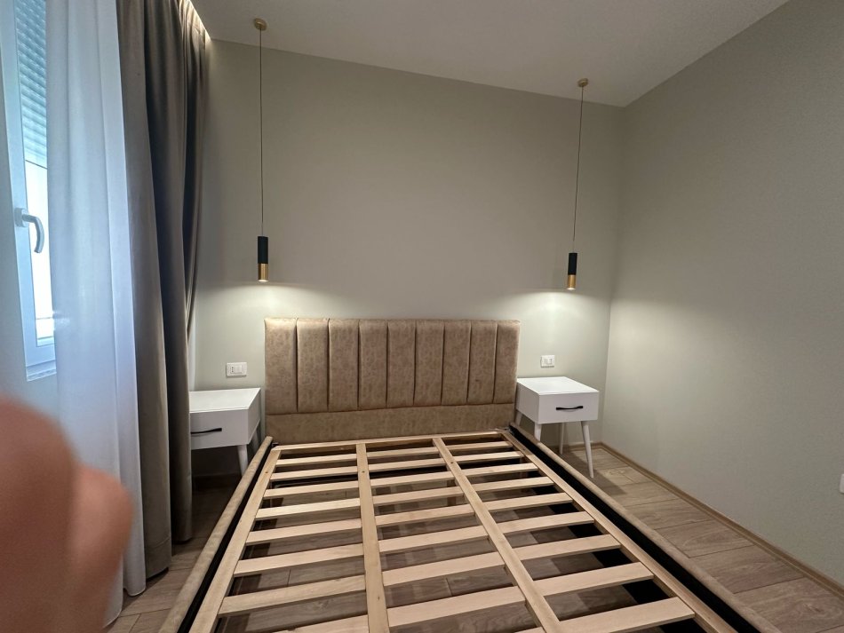 Tirane, jepet me qera apartament duplex 1+1+Ballkon , 67 m² 500 € (Astir)