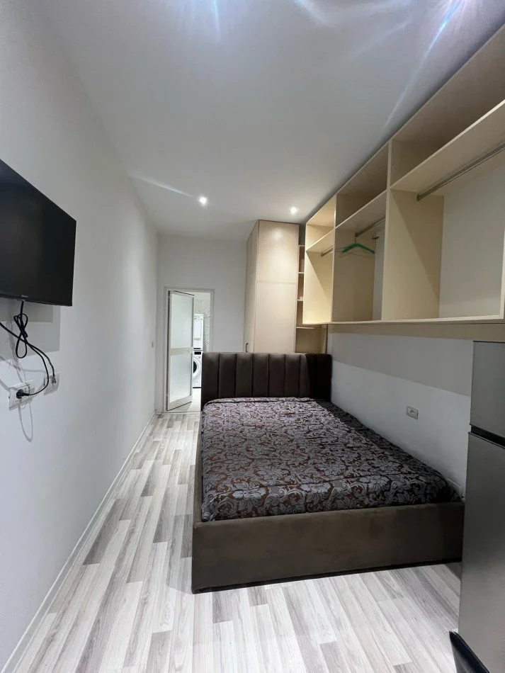 Tirane, jepet me qera garsonier 1+1 Kati 0, 29 m² 400 € (Rruga Barrikadave)