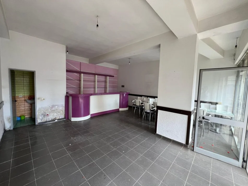 Astir, Ambient Biznesi me Qera