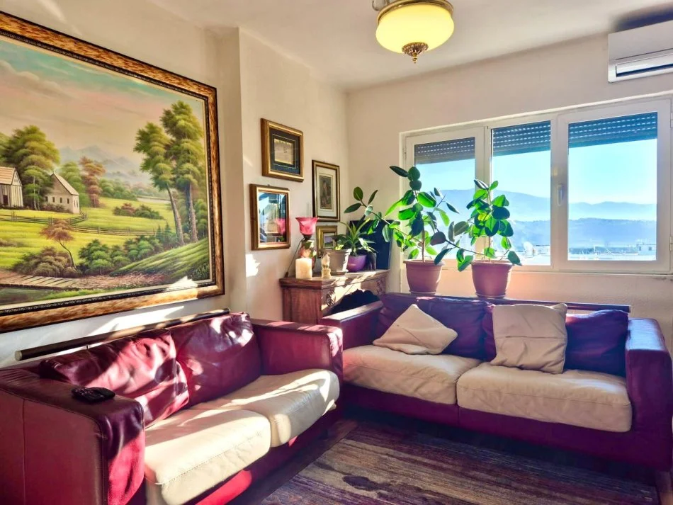 Tirane, shes apartament 2+1+Ballkon Kati 12, 100 m² 190.000 € (KOMUNA E PARISIT)