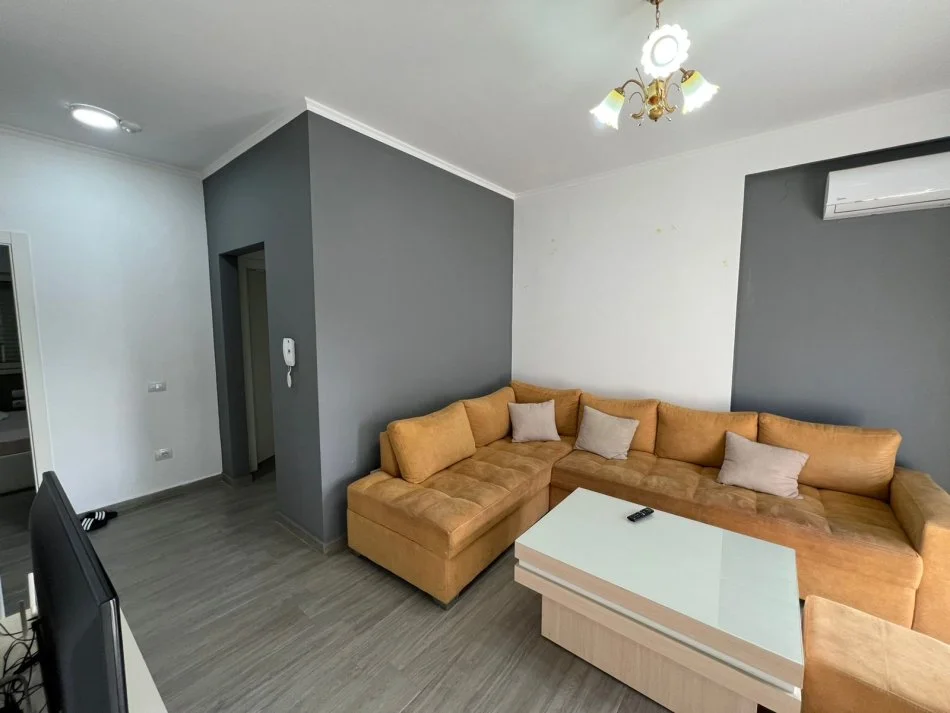 Durres, shitet apartament 2+1+Ballkon Kati 3, 88 m² 215.000 € (GJIRI LALZIT)