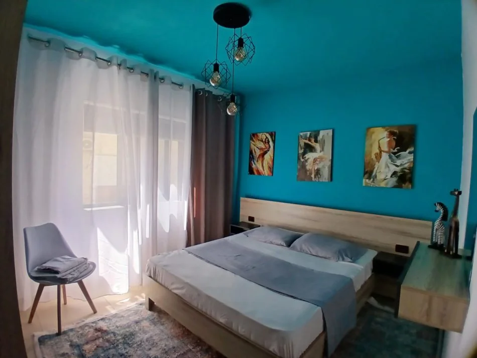 Tirane, jepet me qera apartament 1+1+Ballkon Kati 2, 74 m² 650 € 