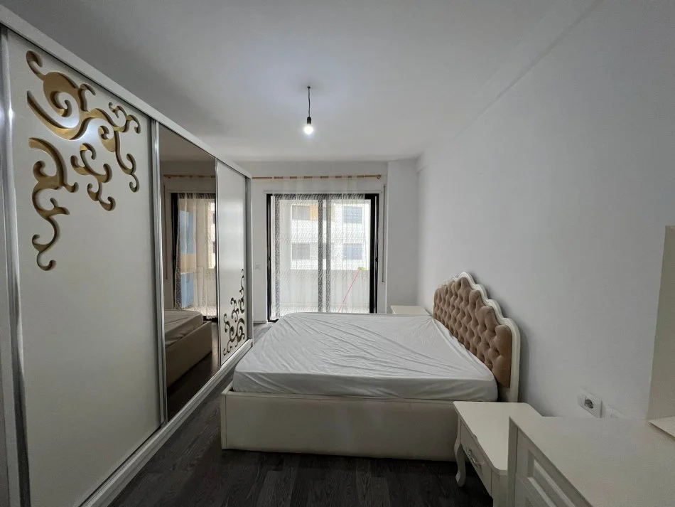 Tirane, jepet me qera apartament 2+1 Kati 3, 80 m² 500 € (Rruga Teodor Keko)