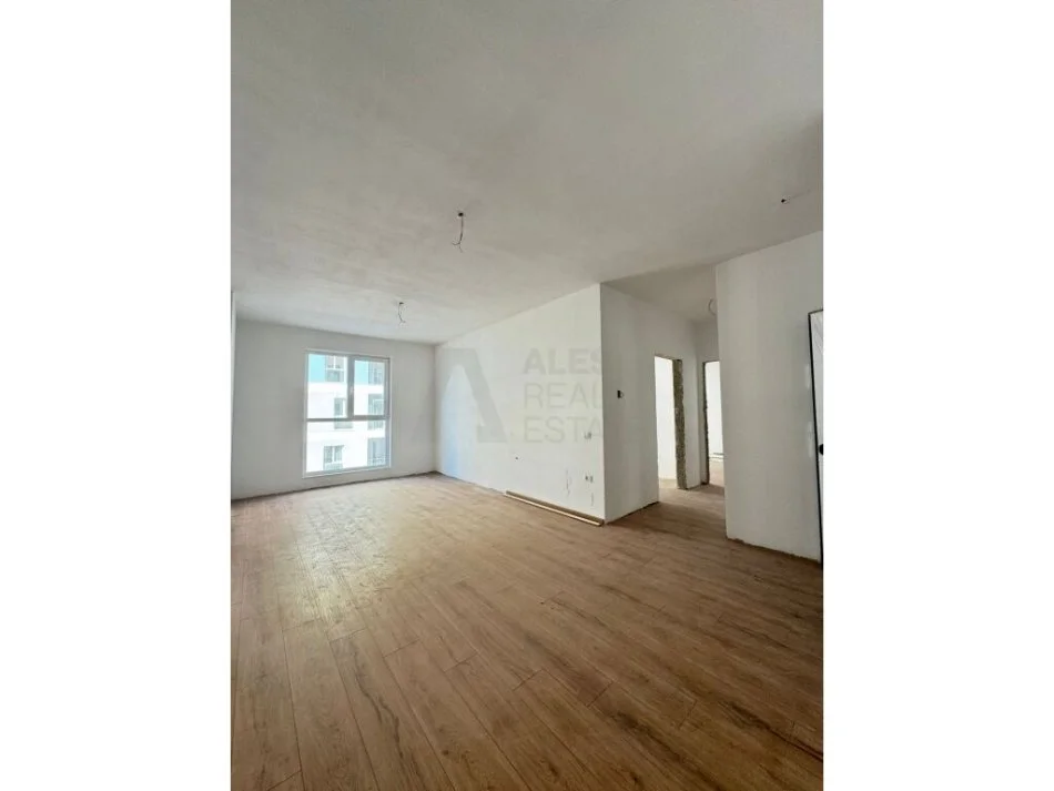 Tirane, shitet apartament 3+1+Ballkon Kati 2, 117 m² 114.000 € (Univers City)