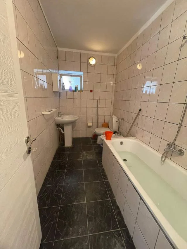 Tirane, shitet apartament 2+1+BLK Kati 5, 89 m²  (pazari i ri)