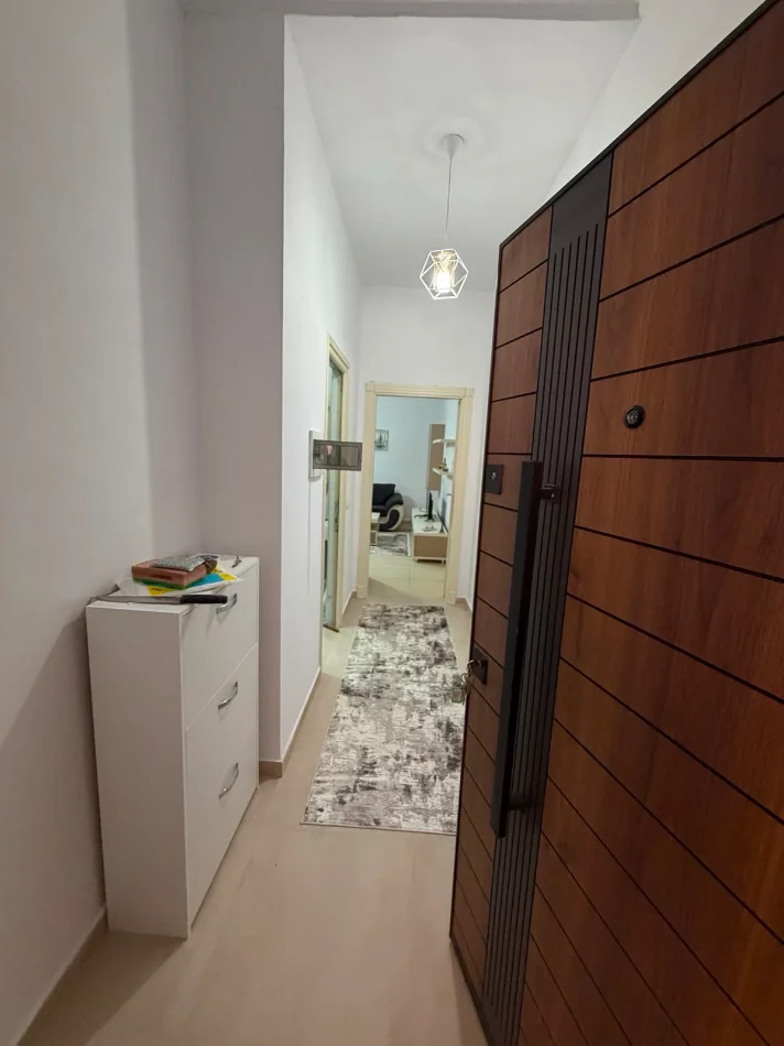 Tirane, 🏡✨ Jepet me qira apartament 1+1 te Kopshti Botanik, pranë Bar Enzo ✨🏡 Kati 0, 50 m² 400 € (Kopshti Botanik)