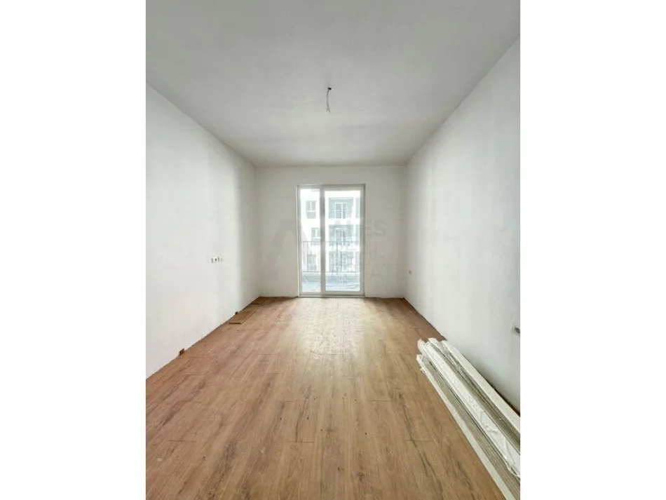 Tirane, shitet apartament 3+1+Ballkon Kati 2, 117 m² 114.000 € (Univers City)