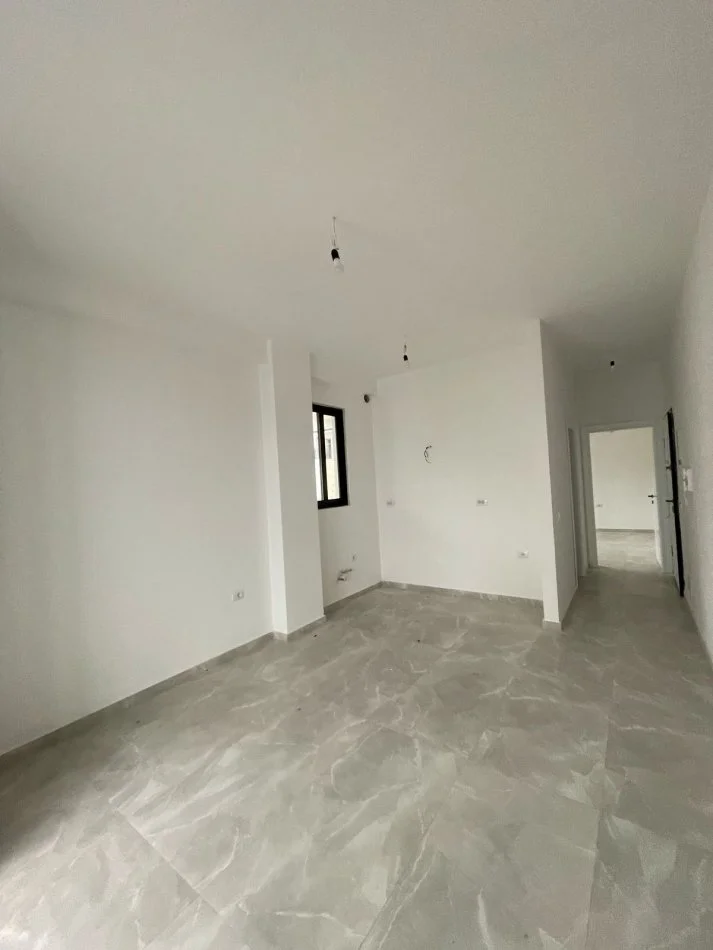 Sarande, jepet me qera apartament 1+1+Ballkon Kati 3, 92 m² 125.000 € (Sarande)