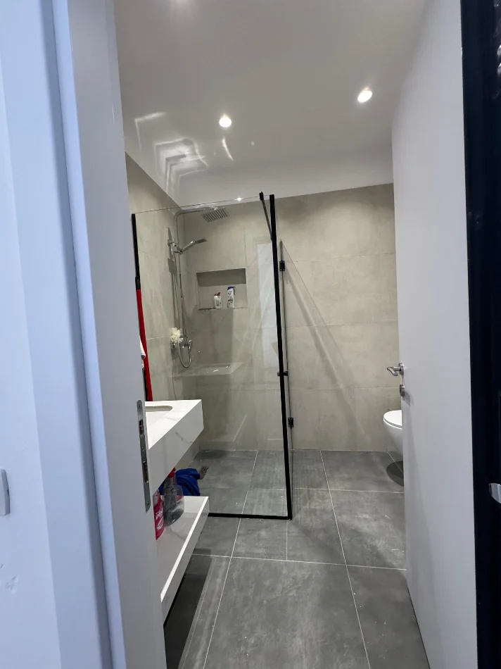 Tirane, jepet me qera apartament 1+1+Ballkon , 65 m² 350 € (Apartament 1+1 Per Qera Univers City I Pabanuar Me Pare)