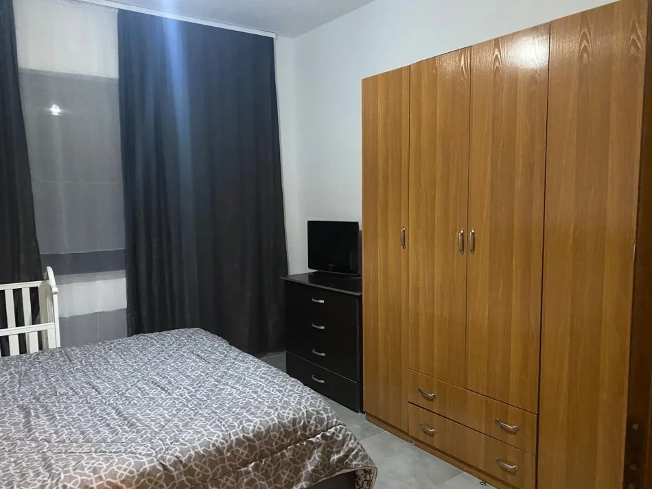 Durres, jepet me qera Vile 2+1 Kati 1, 75 m² 300 € 