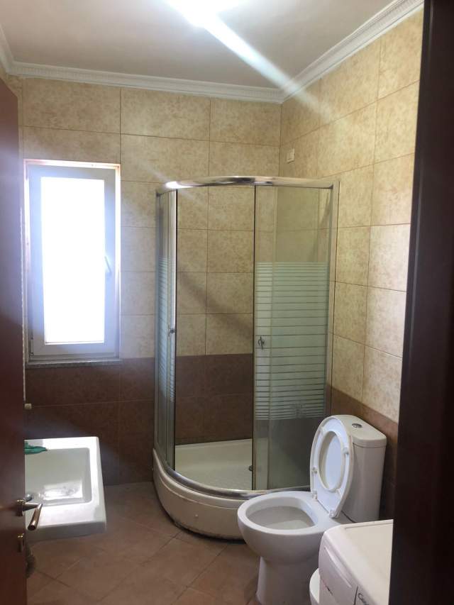 Tirane, jepet me qera apartament 1+1+BLK Kati 3, 70 m² 300  (xhanfize keko)