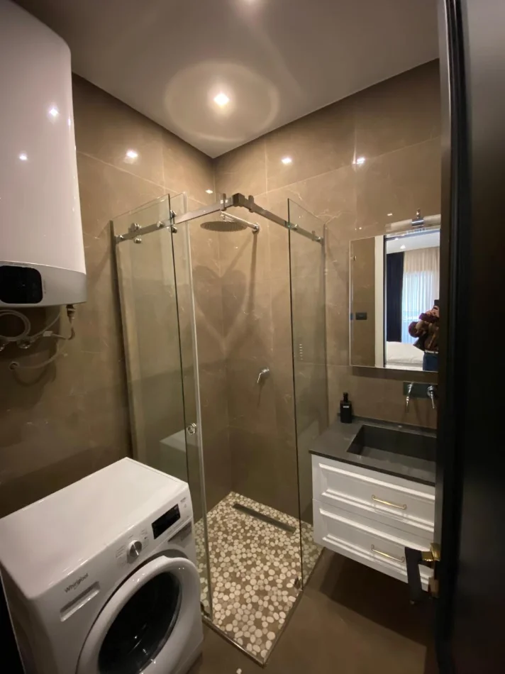 Tirane, jepet me qera apartament 2+1 Kati 5, 100 m² 1.400 € (Delijorgji)
