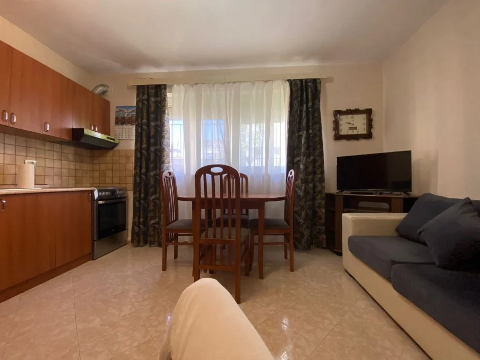 Tirane, jepet me qera apartament 2+1 Kati 2, 75 m² 450 € (21 Dhjetori)