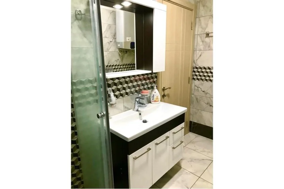 Tirane, jepet me qera apartament 1+1+Aneks+Ballkon Kati 3, 60 m² 600 € (Tirana Golden Park)