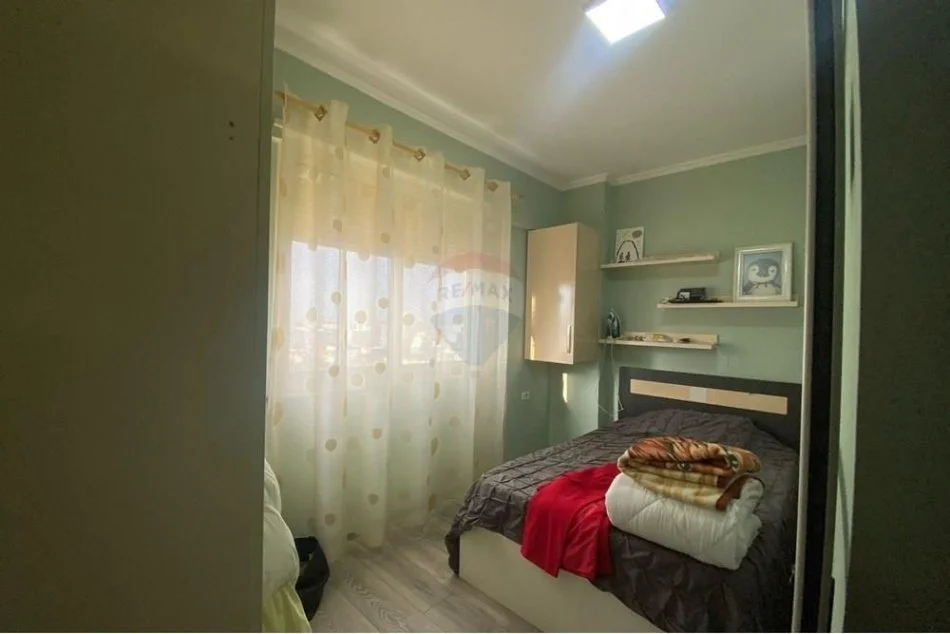 Tirane, shitet apartament 2+1+Aneks+Ballkon Kati 11, 93 m² 195.000 € (Rruga e Kavajes)