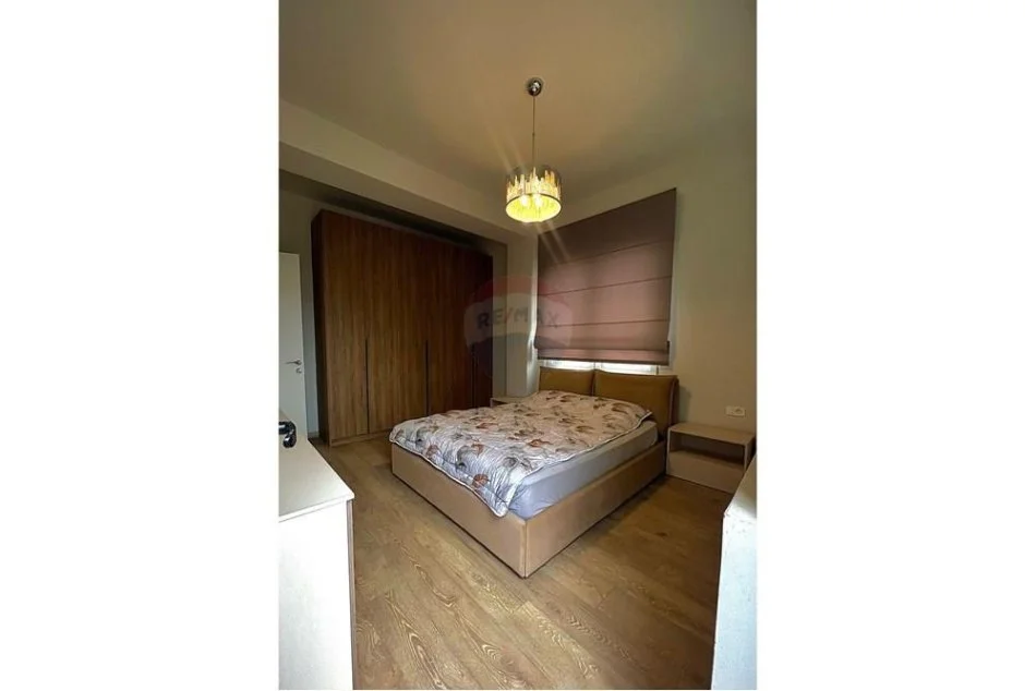 Tirane, jepet me qera apartament 2+1+Aneks+Ballkon Kati 7, 100 m² 1.100 € (Square 21)