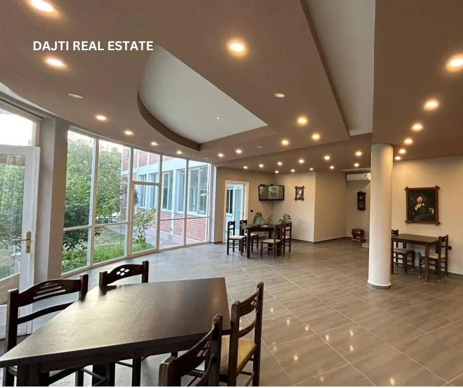 Tirane, shitet hotel Kati 3, 700 m² 1.500.000 € (LIQENI I LINZES,DAJT,TIRANE)