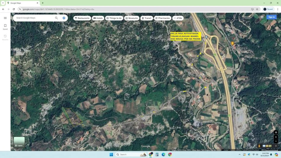 Tirane-Elbasan, Shitet, Tokë-Pemtore, me mundësi ndërtimi edhe shtëpi banimi, sip.7'400m², Cmimi  115'000 €, pranë autostradës Tirane-Elbasan, në daljen e parë tunelit Krrabës, në zonën Mamël / Dopaj, 24-km / 21min  auto nga qendra Tiranës dhe 13-km nga Elbasani.