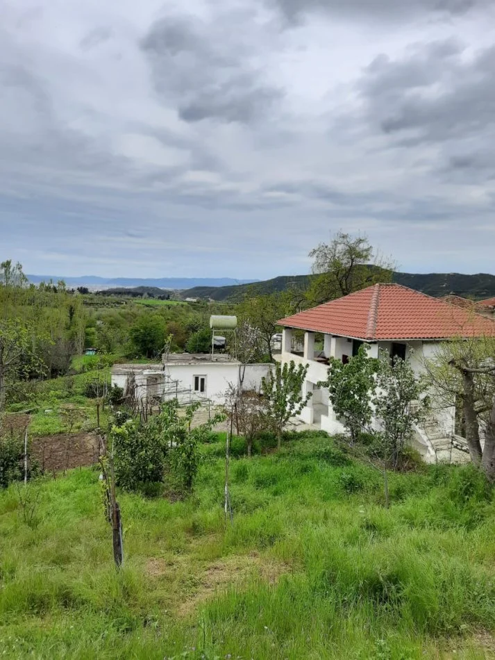 Tirane, shitet apartament 2 Katshe Kati 2, 232 m² 83.000 € (ne Shtish- Tufine Tirane.)