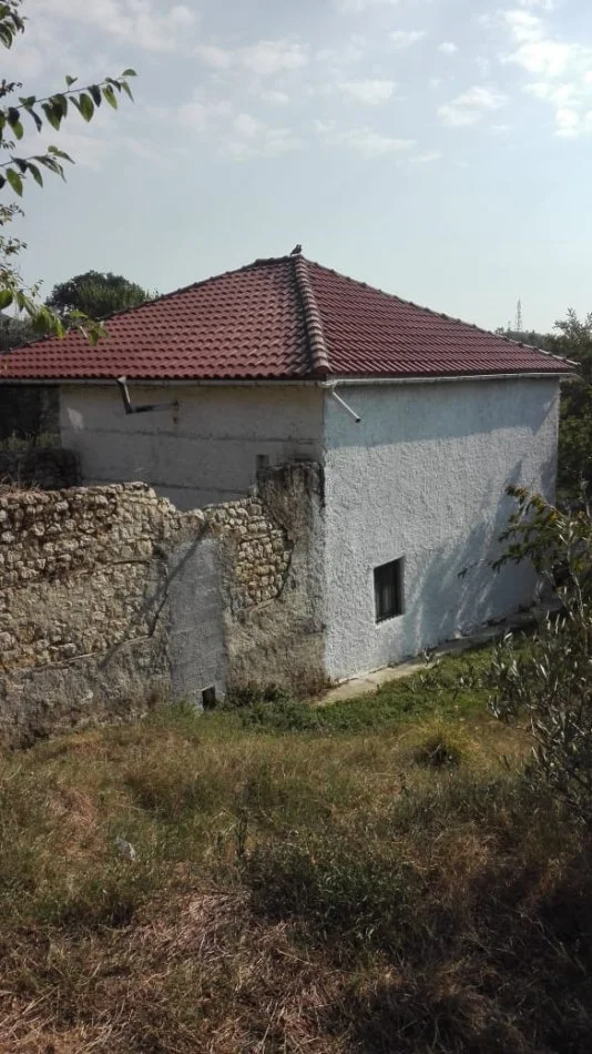 Tirane, shitet apartament 2 Katshe Kati 2, 232 m² 83.000 € (ne Shtish- Tufine Tirane.)