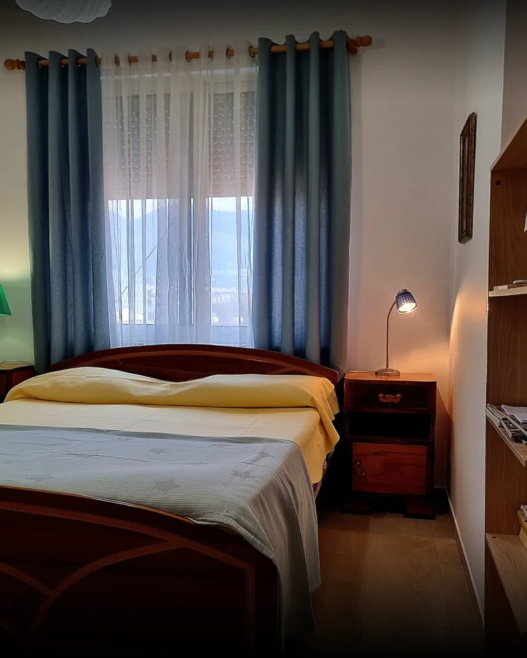 Tirane, jap me qera apartament 2+1+Aneks+Ballkon Kati 7, 90 m² 800 € 