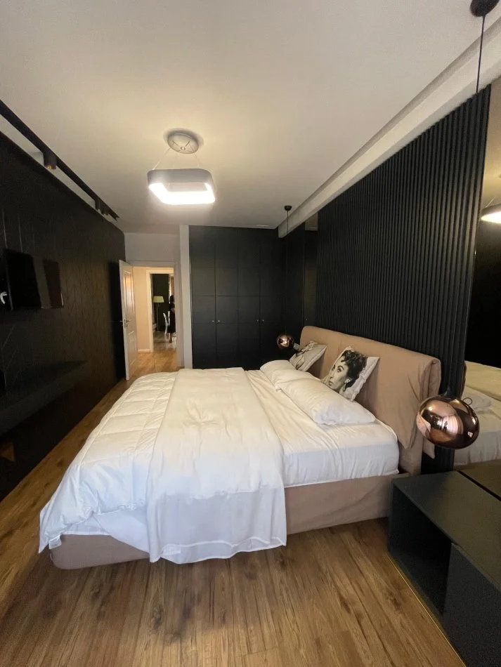 Tirane, shitet apartament 2+1+Ballkon Kati 7, 100 m² 260.000 € (KOMUNA PARISIT)