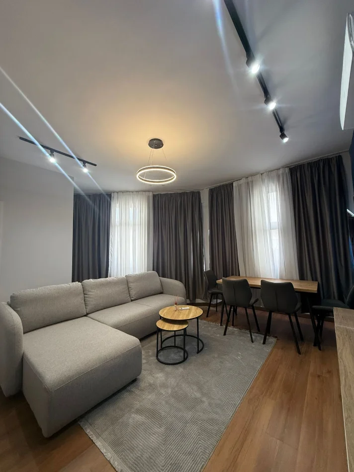 Tirane, jepet me qera apartament 2+1 Kati 2, 100 m² 650 € (Don Bosko)