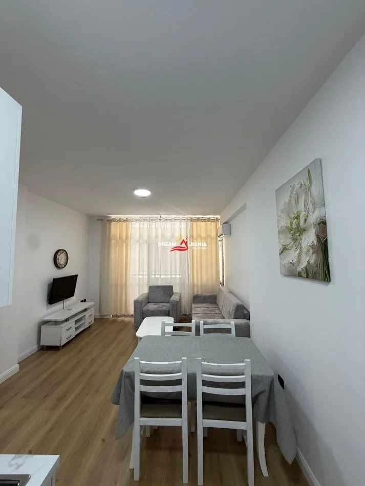 Tirane, jepet me qera apartament 1+1+Ballkon Kati 7, 70 m² 450 € (Astir)