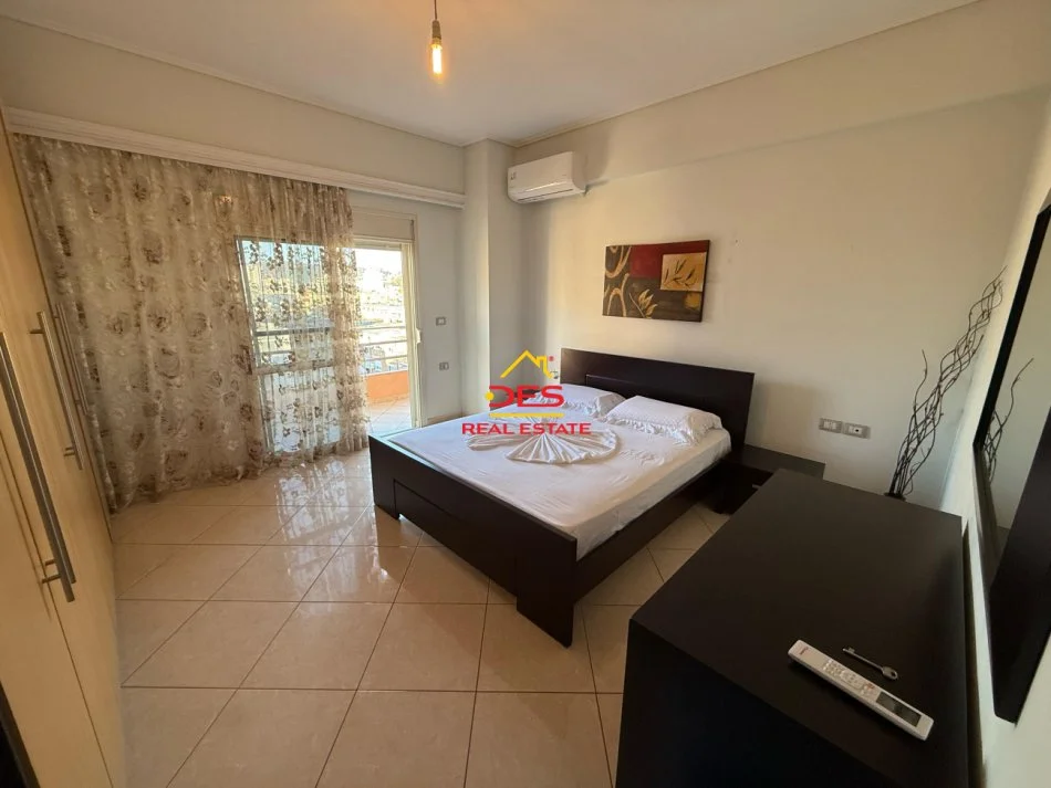 Vlore, shitet apartament 3+1+Ballkon Kati 6, 145 m² 200.000 € (Rruga Hasan Kushta)
